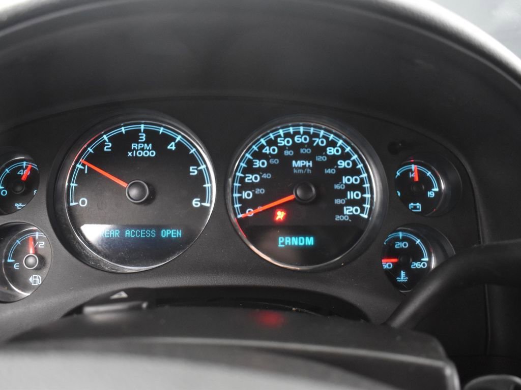 Used 2010 Chevrolet Suburban LTZ image 23