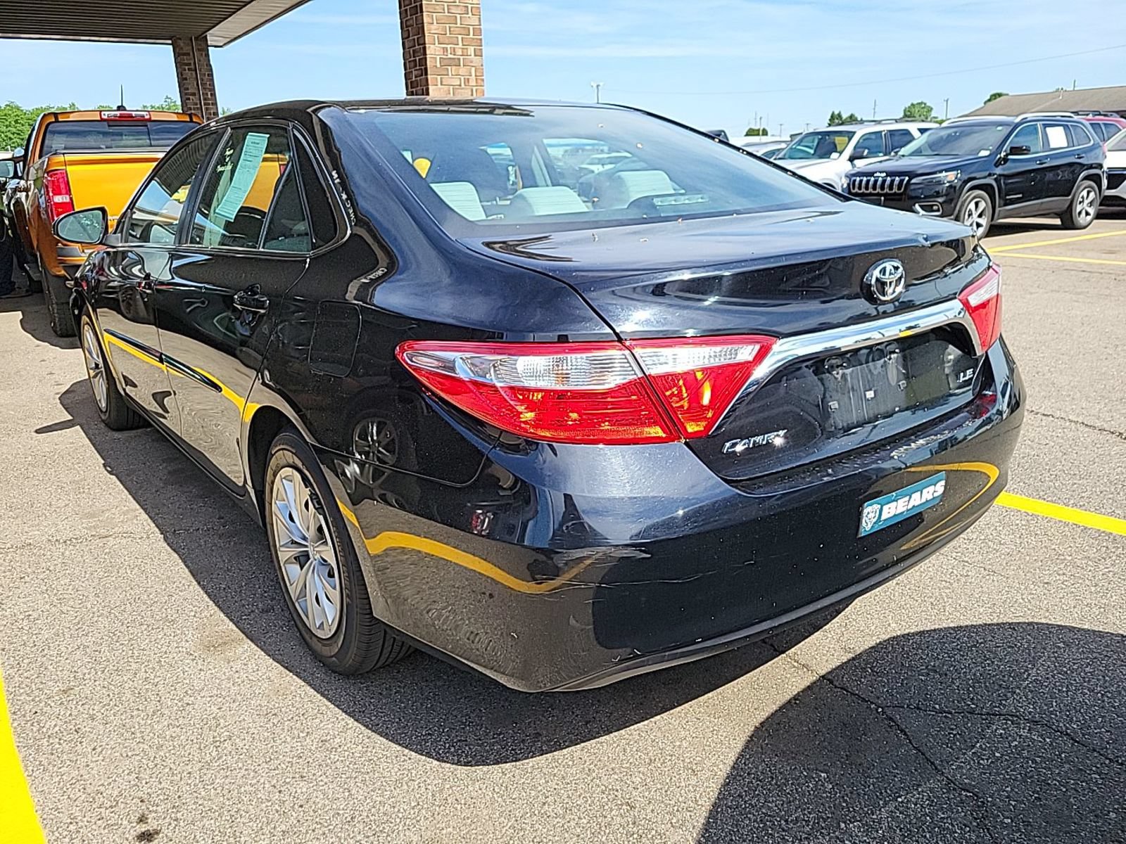 Used 2017 Toyota Camry LE w/ Protection Package (Q2) FWD image 6