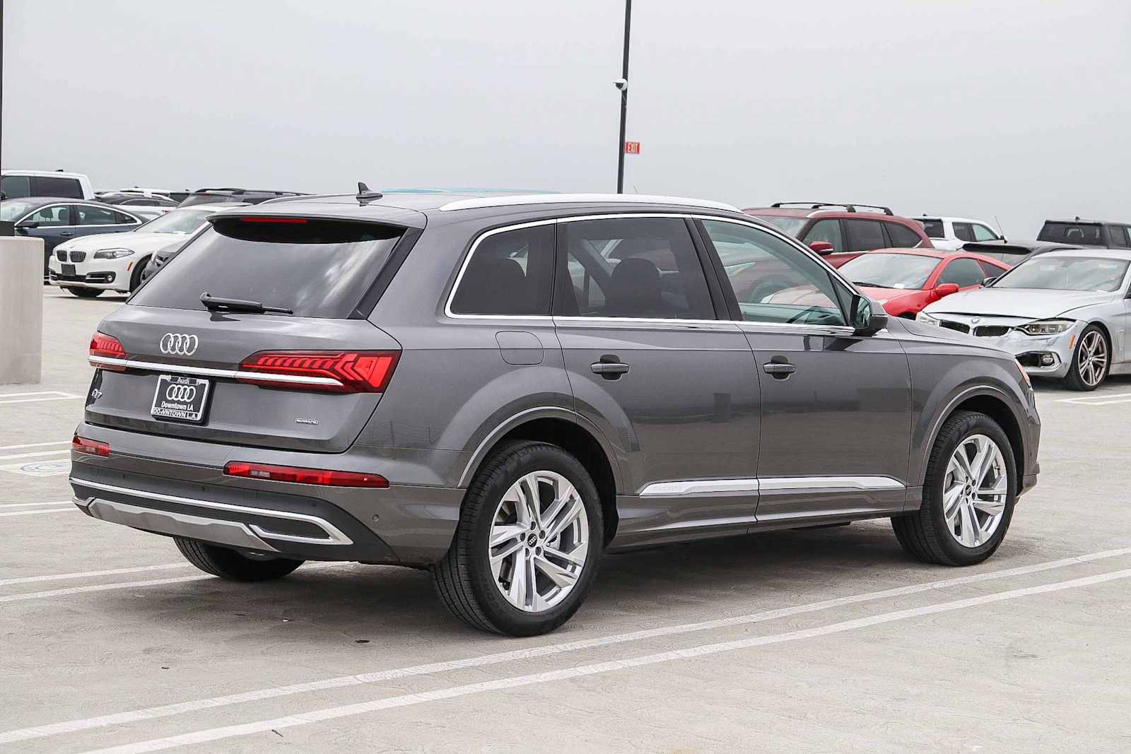 Used 2023 Audi Q7 2.0T Premium w/ Convenience Package AWD/4WD image 4