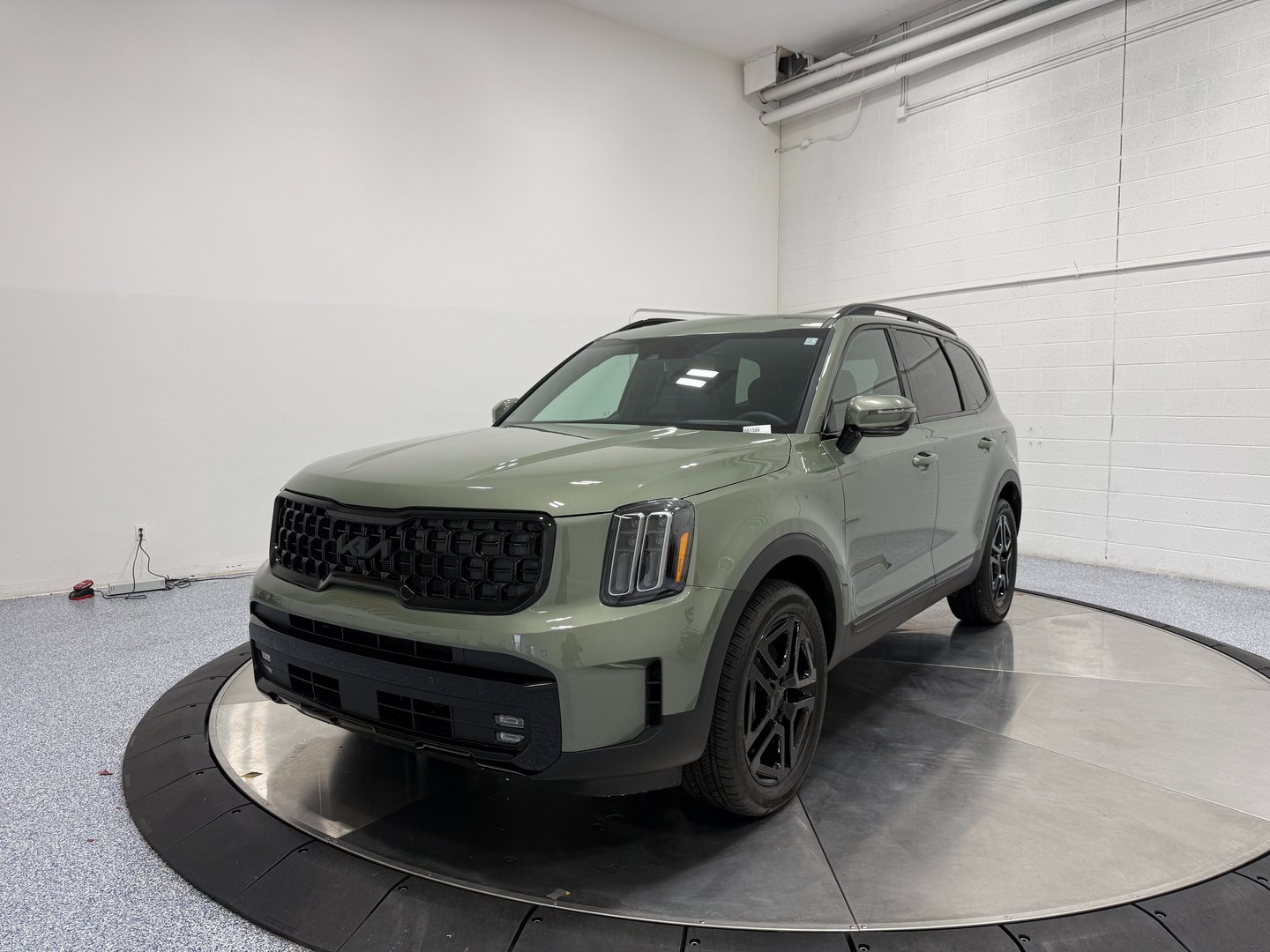 Used 2025 Kia Telluride SX Prestige X-Line image 3
