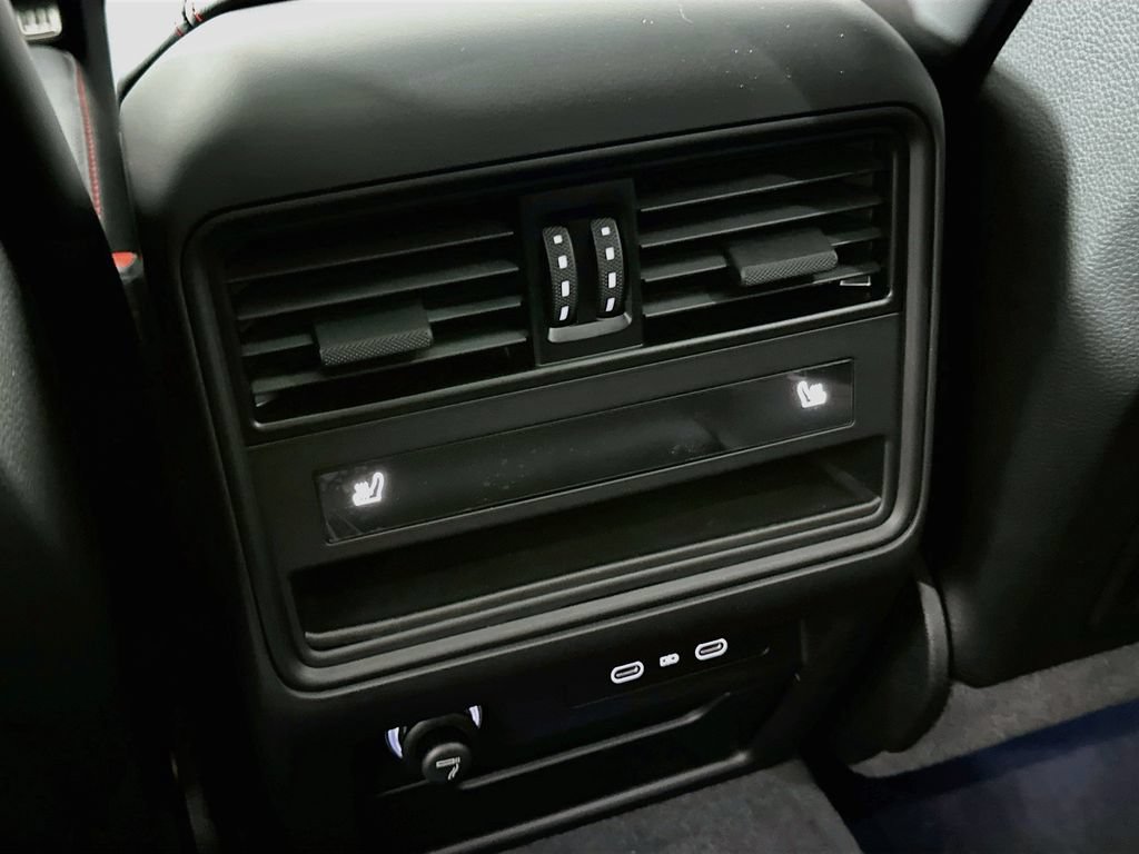 New 2026 Porsche Cayenne GTS AWD/4WD image 27
