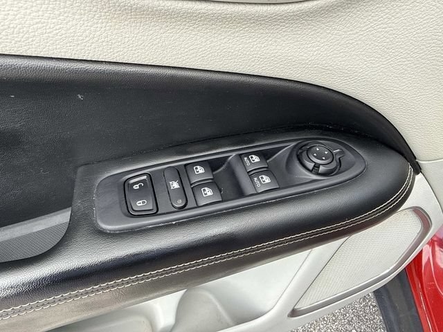Used 2020 Jeep Compass Latitude FWD image 18