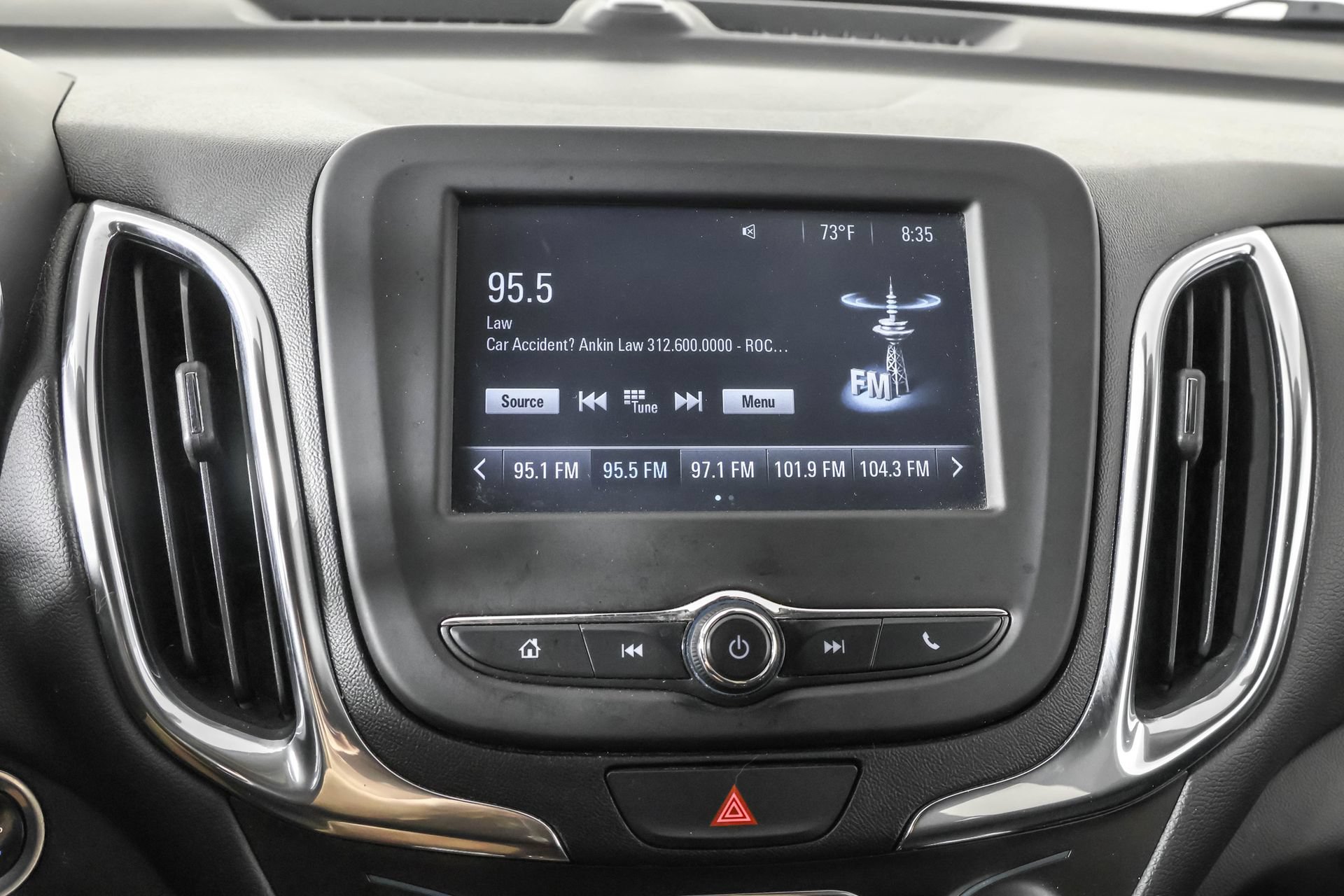 Used 2018 Chevrolet Equinox LT AWD/4WD image 30