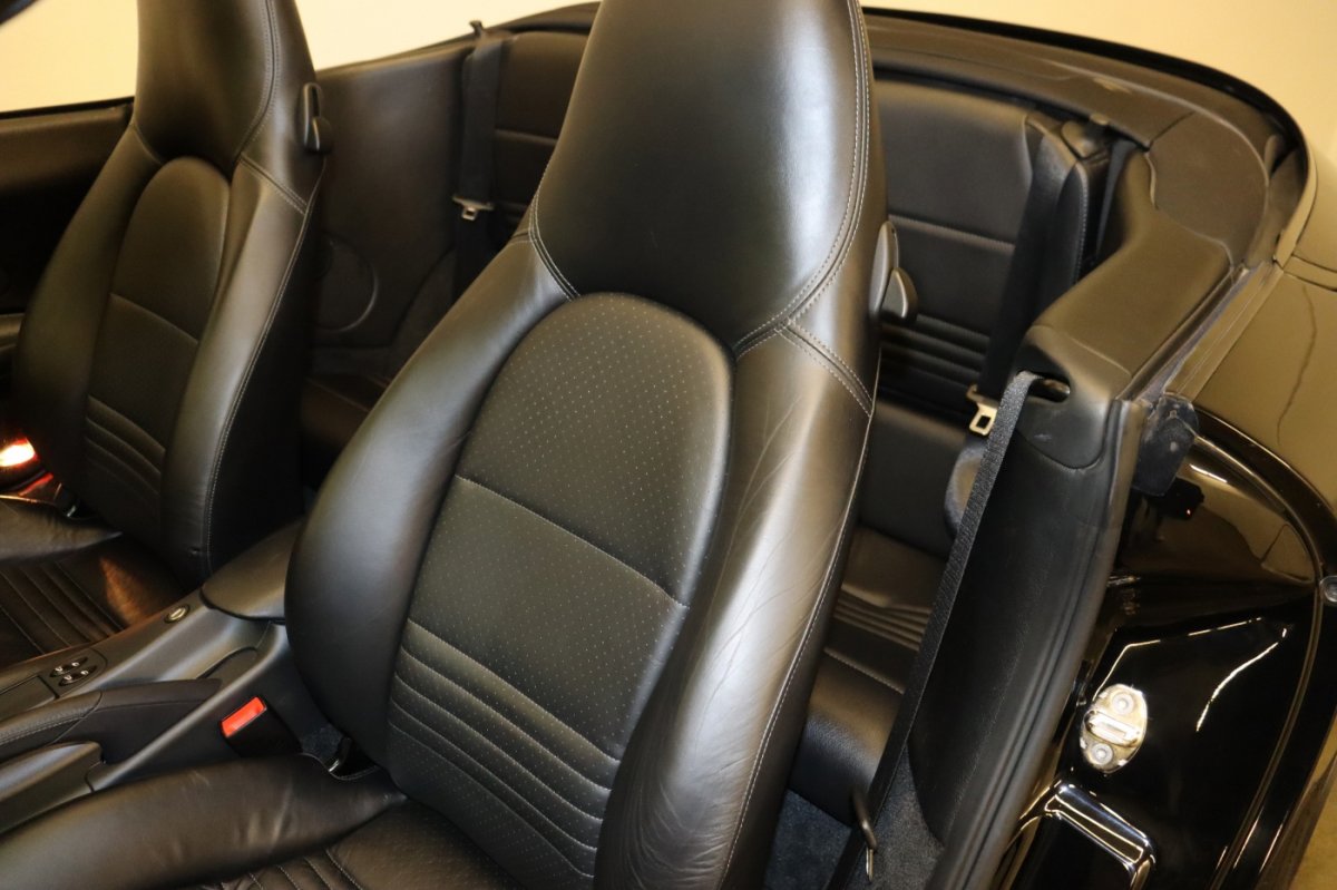 Used 2003 Porsche 911 Carrera image 16