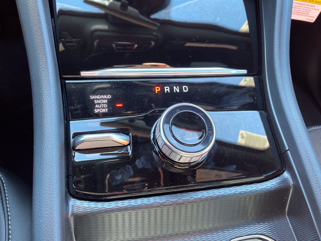 New 2026 Jeep Grand Cherokee Altitude AWD/4WD image 16