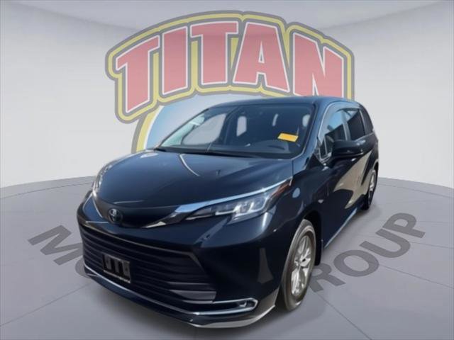 Certified 2023 Toyota Sienna XLE