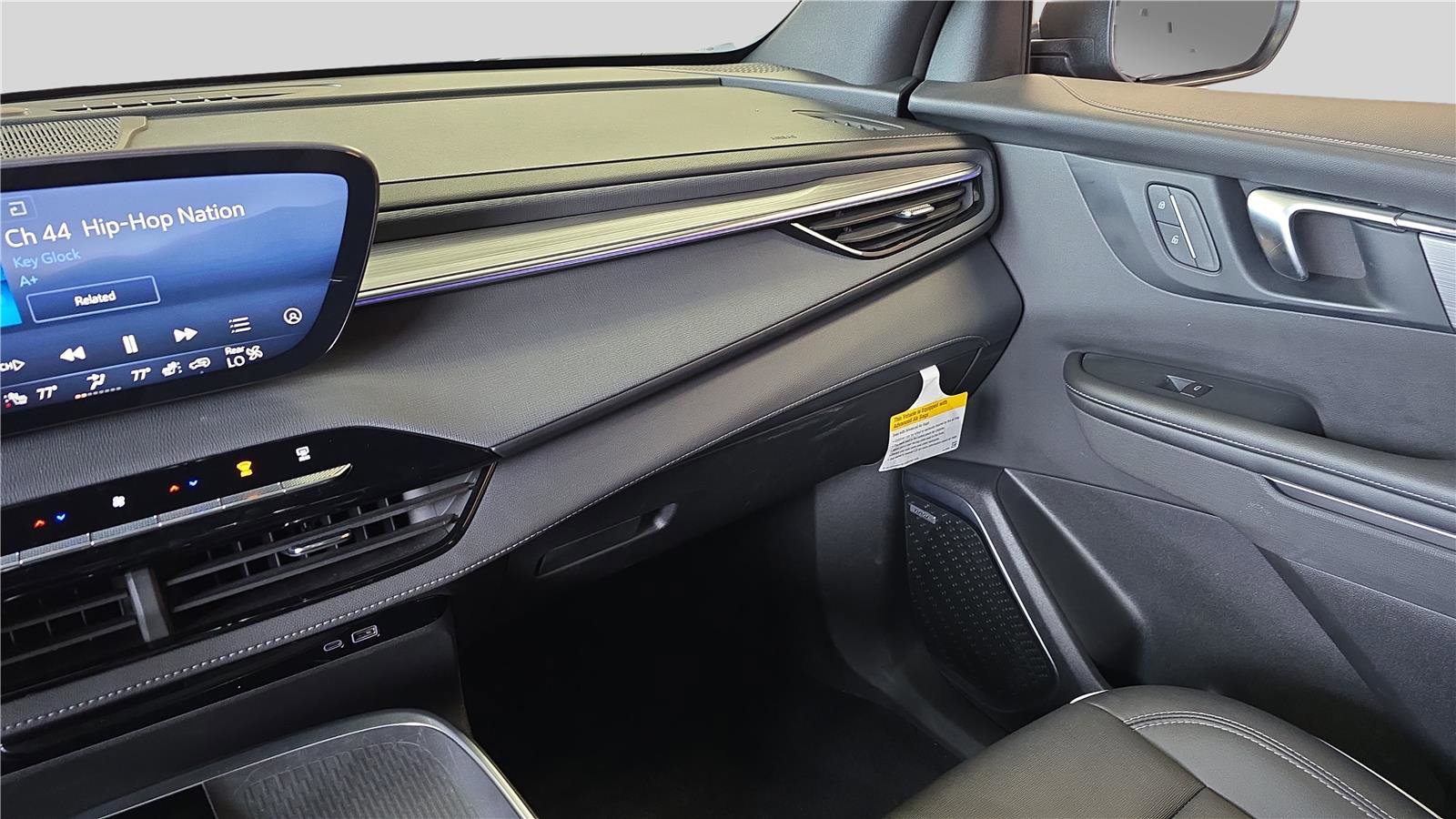 Used 2025 Buick Enclave Preferred image 24