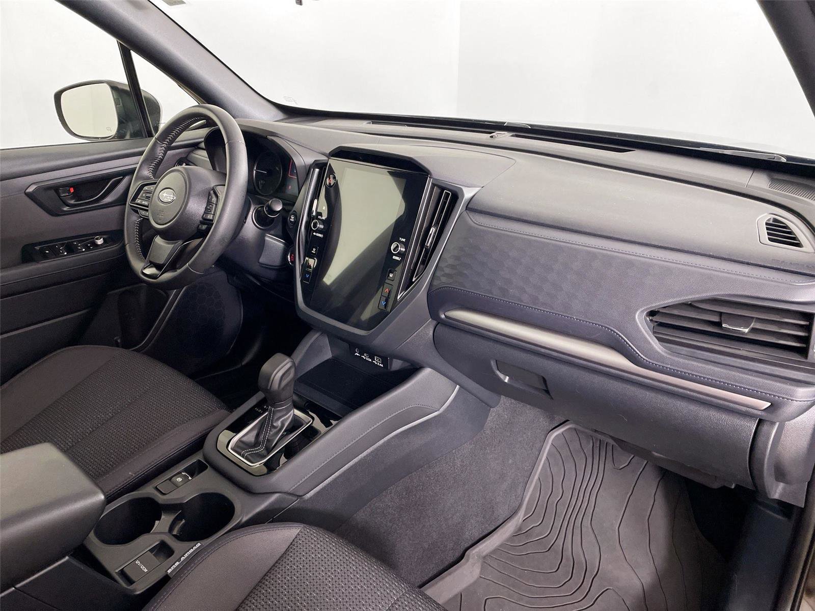 Used 2025 Subaru Forester Premium image 28