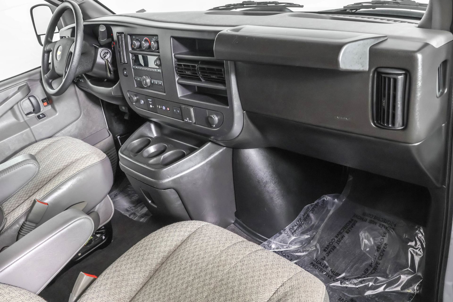 Used 2025 Chevrolet Express 3500 LT w/ LT Preferred Equipment Group image 39