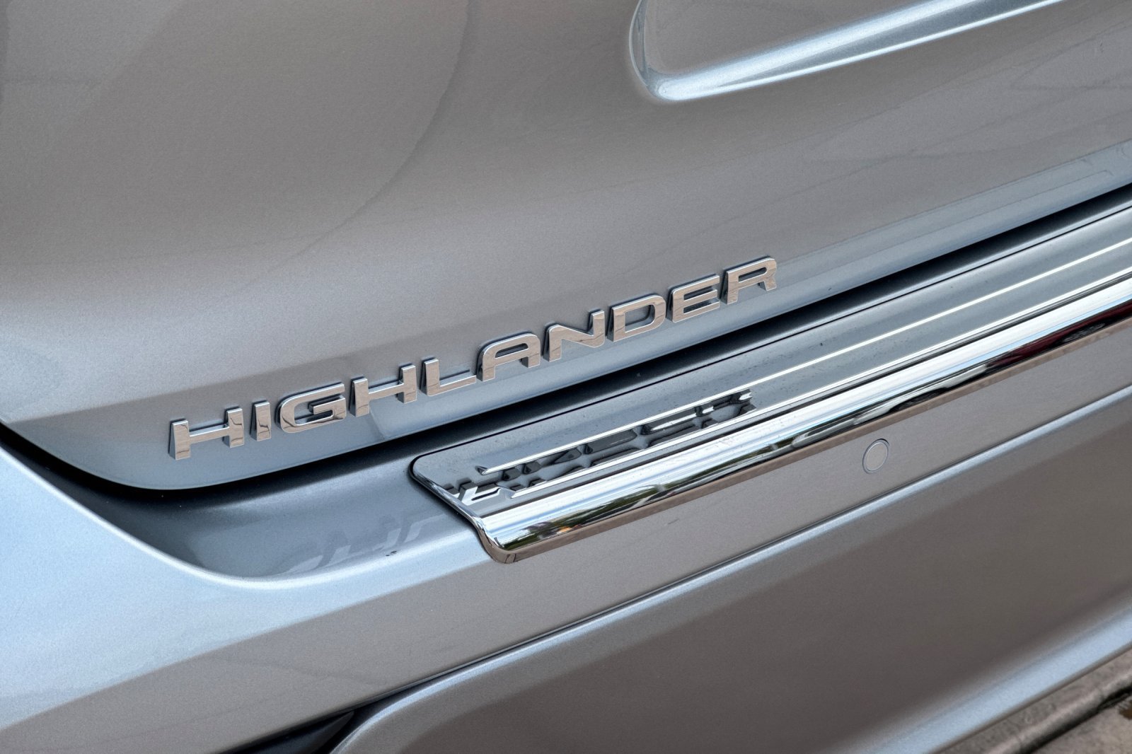 Certified 2022 Toyota Highlander Platinum AWD/4WD image 34