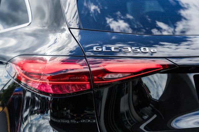 New 2025 Mercedes-Benz GLC 350e 4MATIC image 8