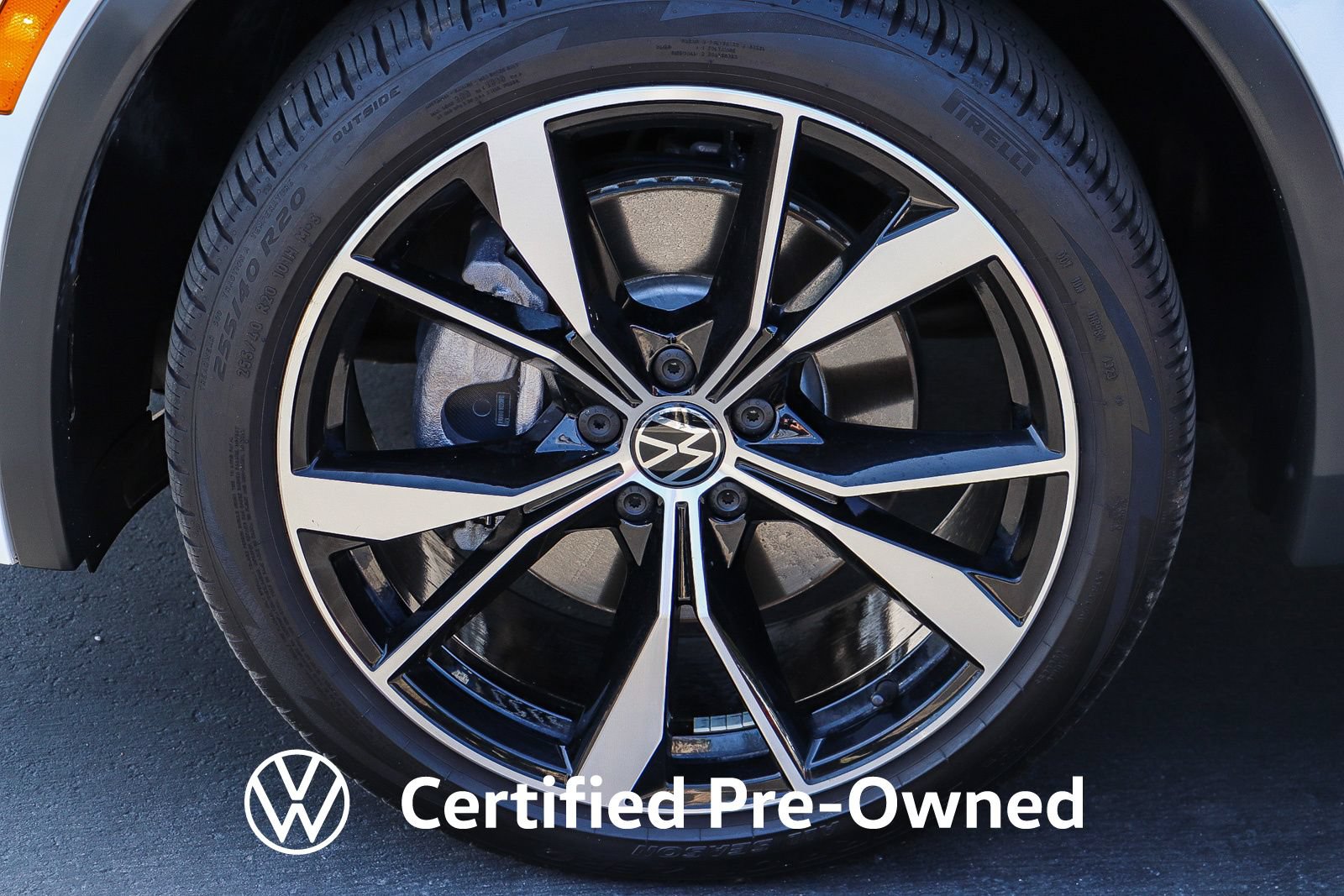 Used 2024 Volkswagen Tiguan SEL R-Line AWD/4WD image 12