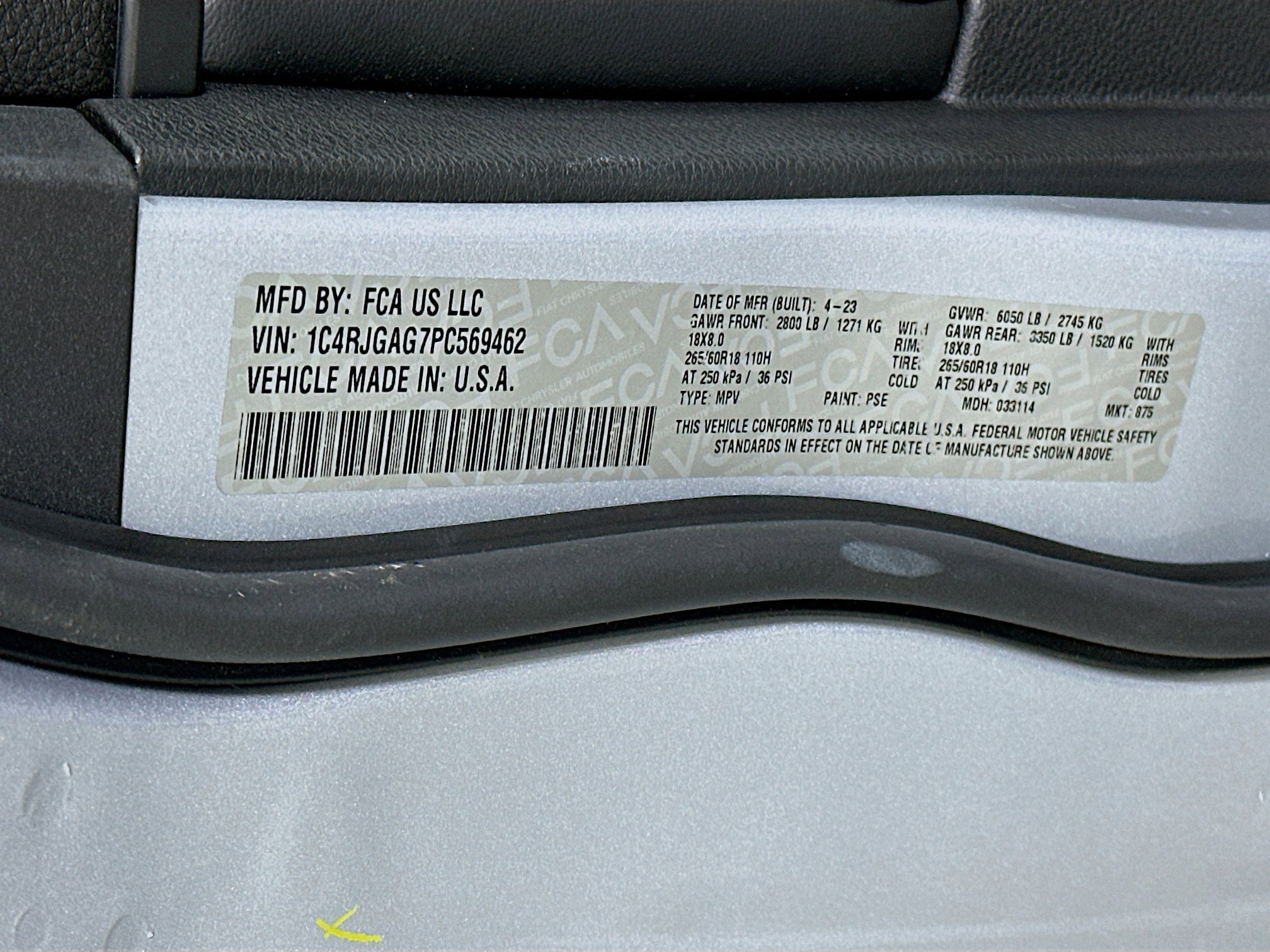 Used 2023 Jeep Grand Cherokee Laredo image 12