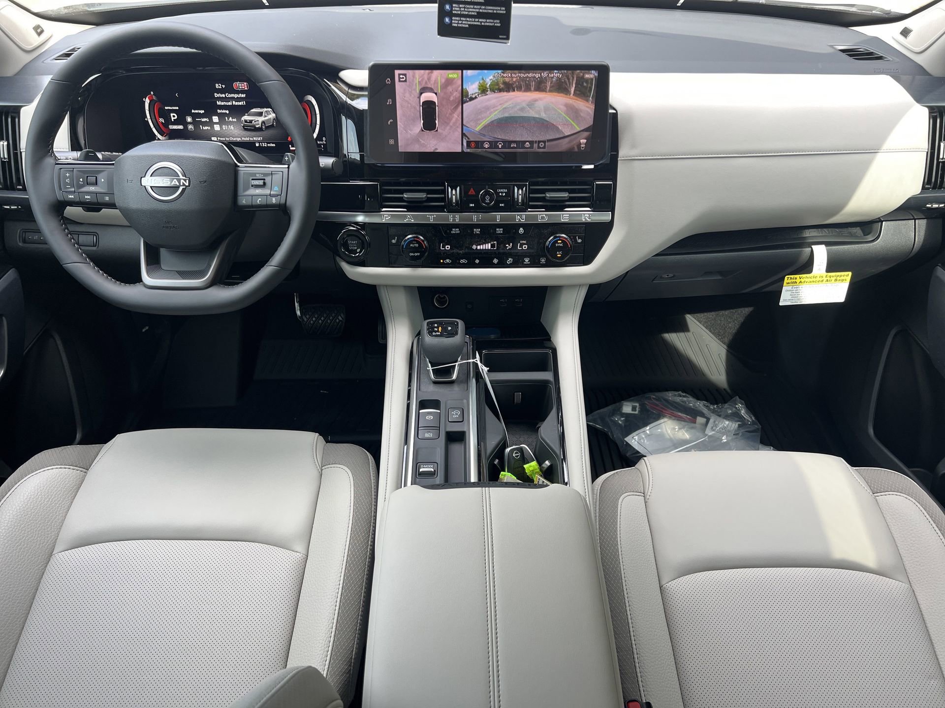 New 2026 Nissan Pathfinder SL FWD image 2