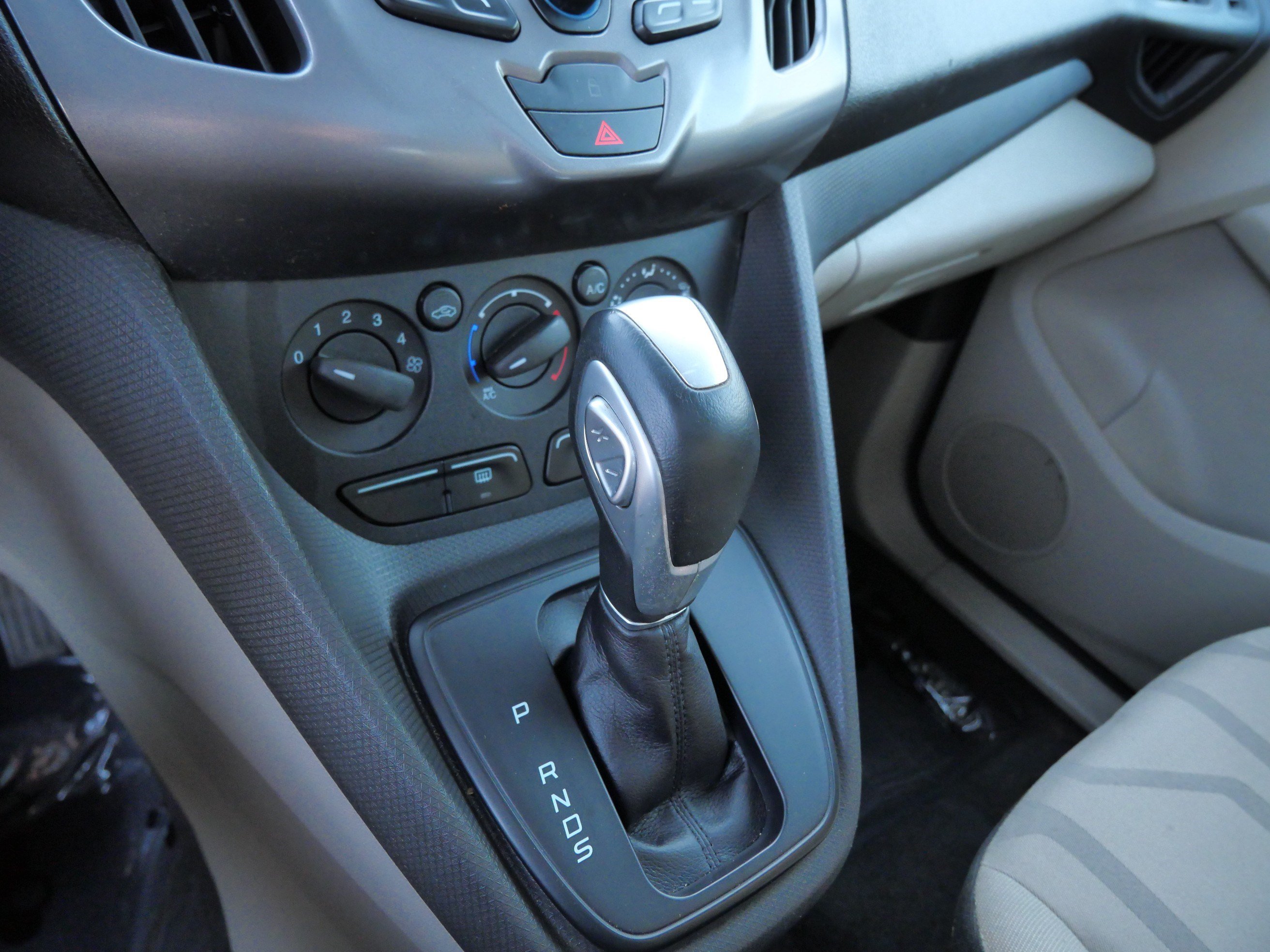 Used 2015 Ford Transit Connect XLT FWD image 24