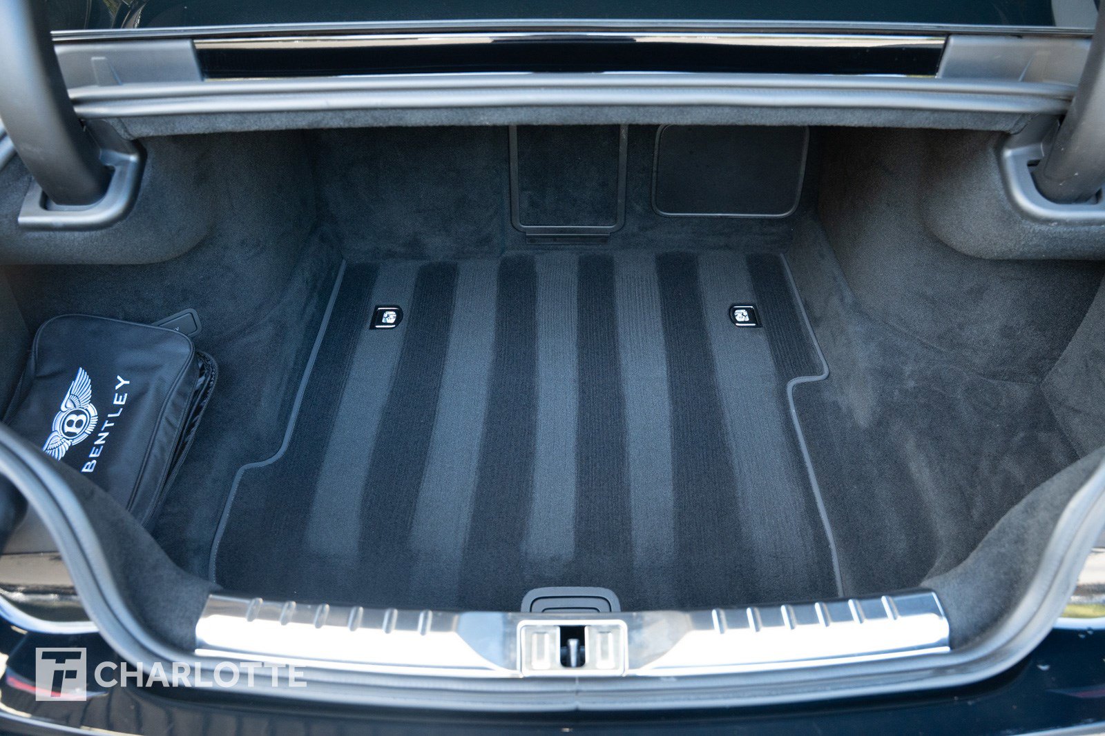 Used 2020 Bentley Continental GT image 28