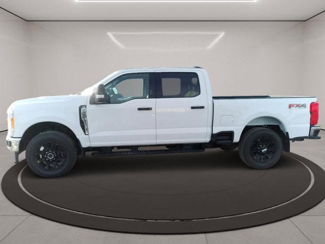 Used 2023 Ford F250 XLT w/ FX4 Off-Road Package AWD/4WD image 8