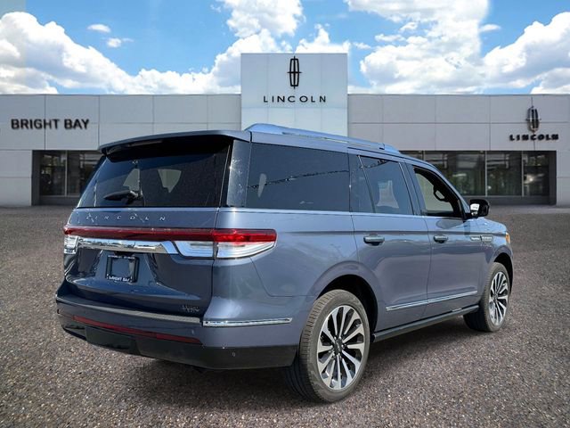 Certified 2023 Lincoln Navigator Reserve AWD/4WD image 4