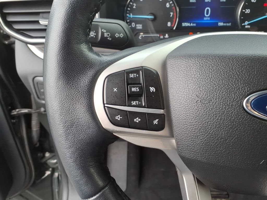 Used 2022 Ford Explorer XLT w/ Equipment Group 202A AWD/4WD image 24