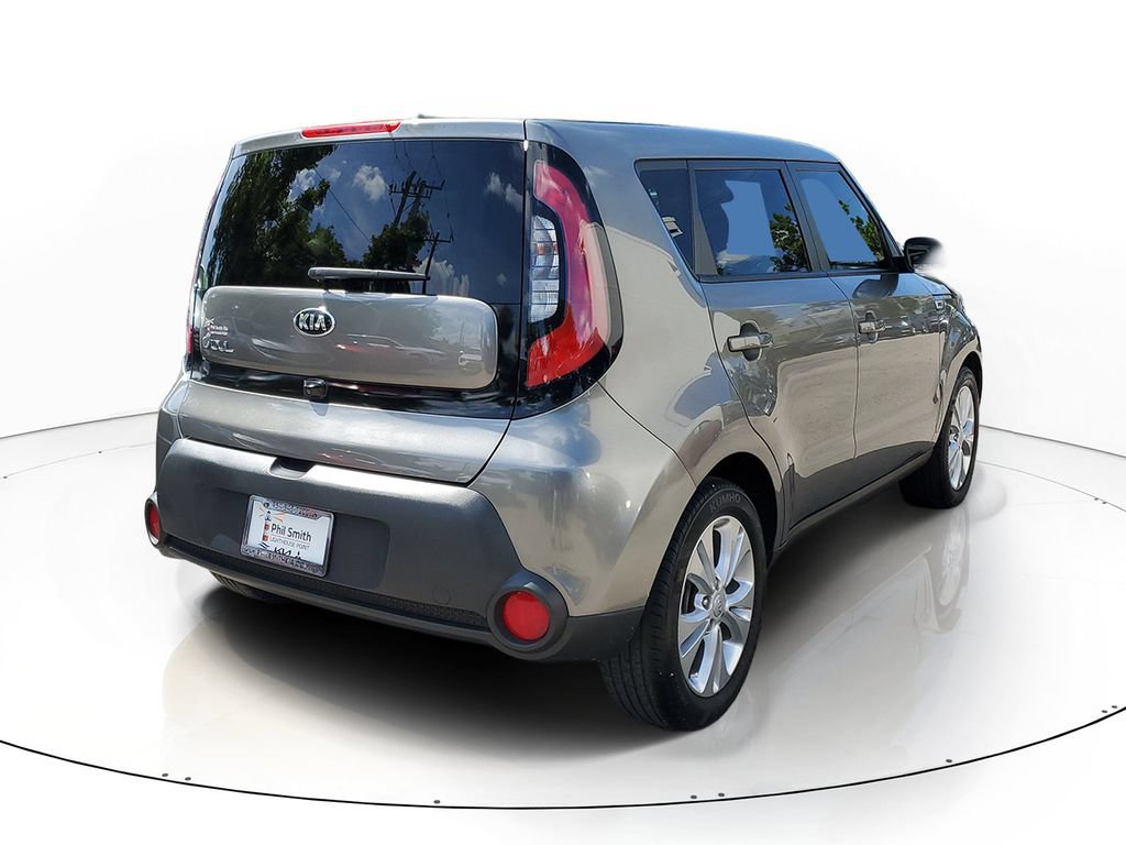 Used 2015 Kia Soul + w/ Audio Package FWD image 6