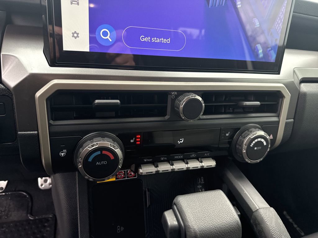 Used 2024 Toyota Tacoma TRD Sport w/ TRD Sport Upgrade Package image 31