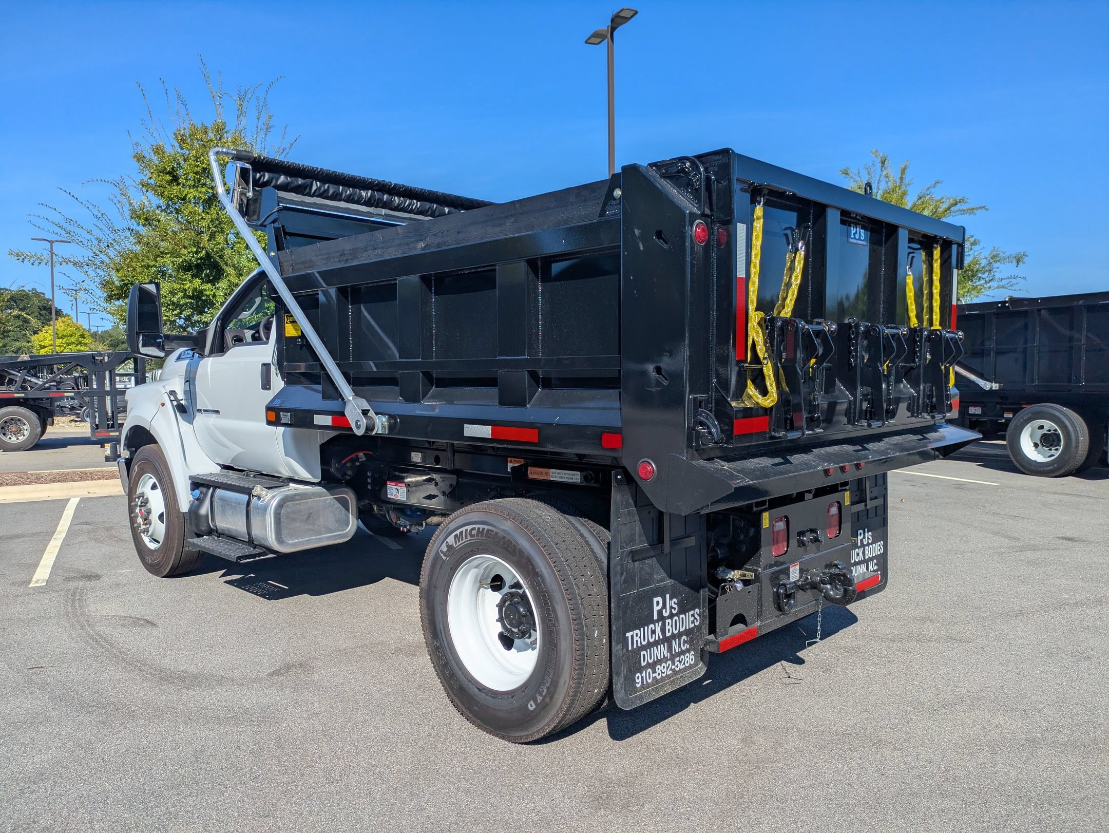 New 2027 Ford F750 2WD Regular Cab Super Duty image 5