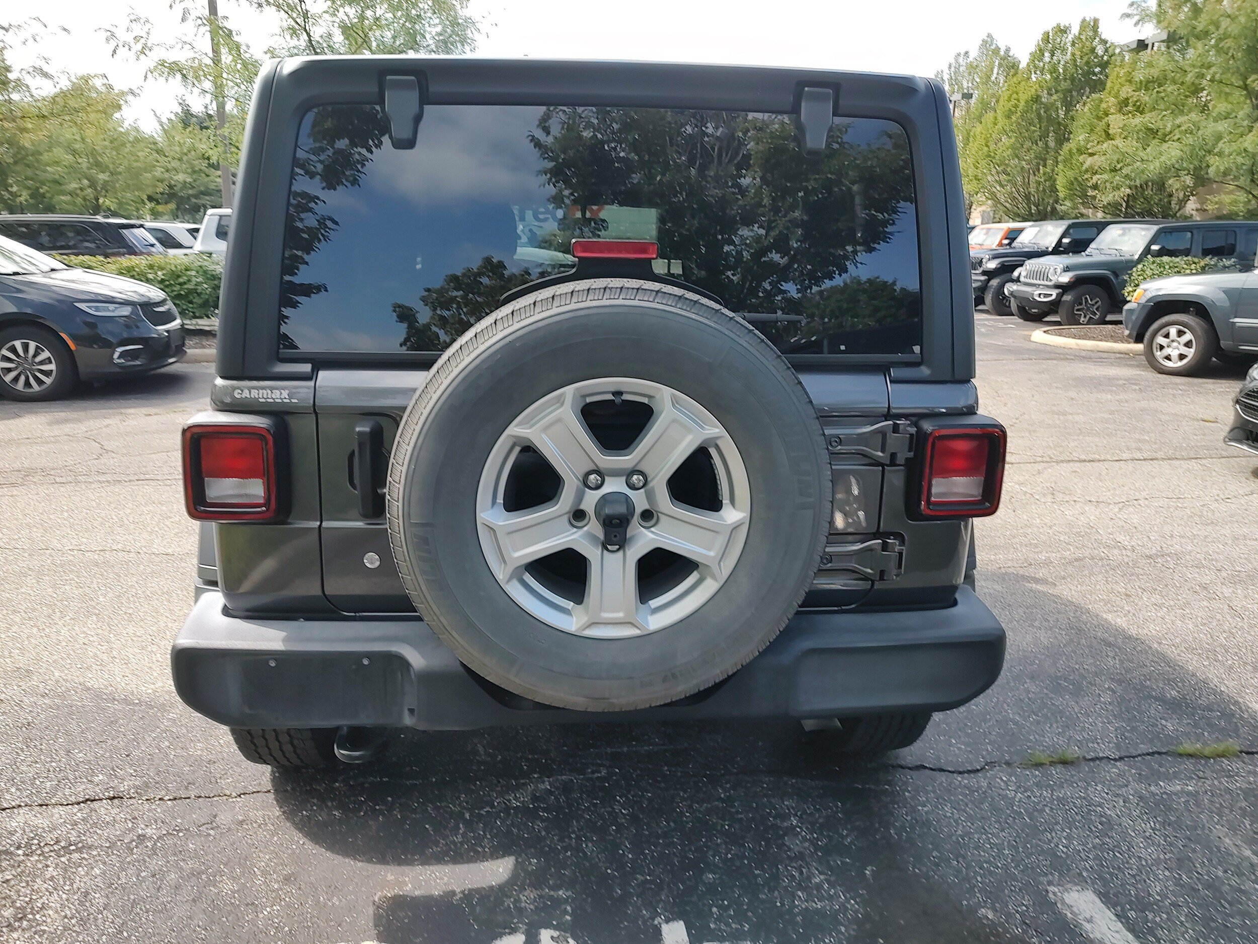 Used 2019 Jeep Wrangler Unlimited Sport S AWD/4WD image 5