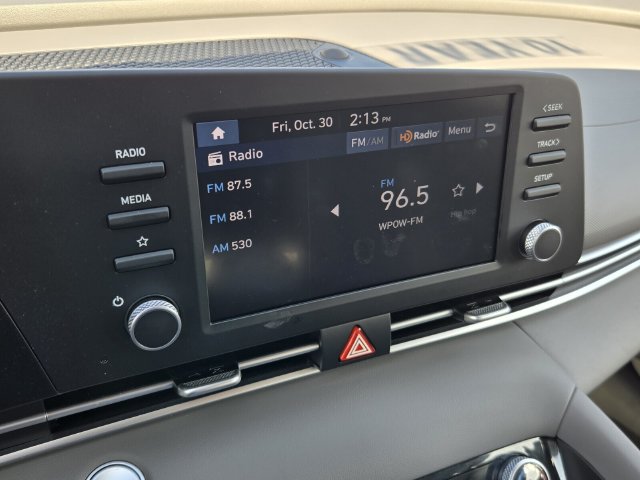 Used 2025 Hyundai Elantra Sport FWD image 17