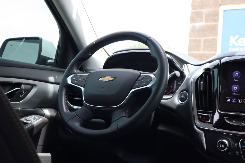 Used 2021 Chevrolet Traverse LT FWD image 45