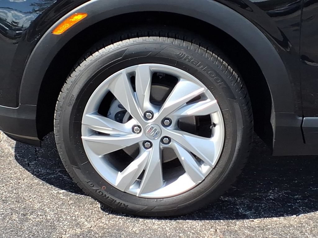Certified 2024 Buick Encore GX Preferred w/ Comfort Package FWD image 11
