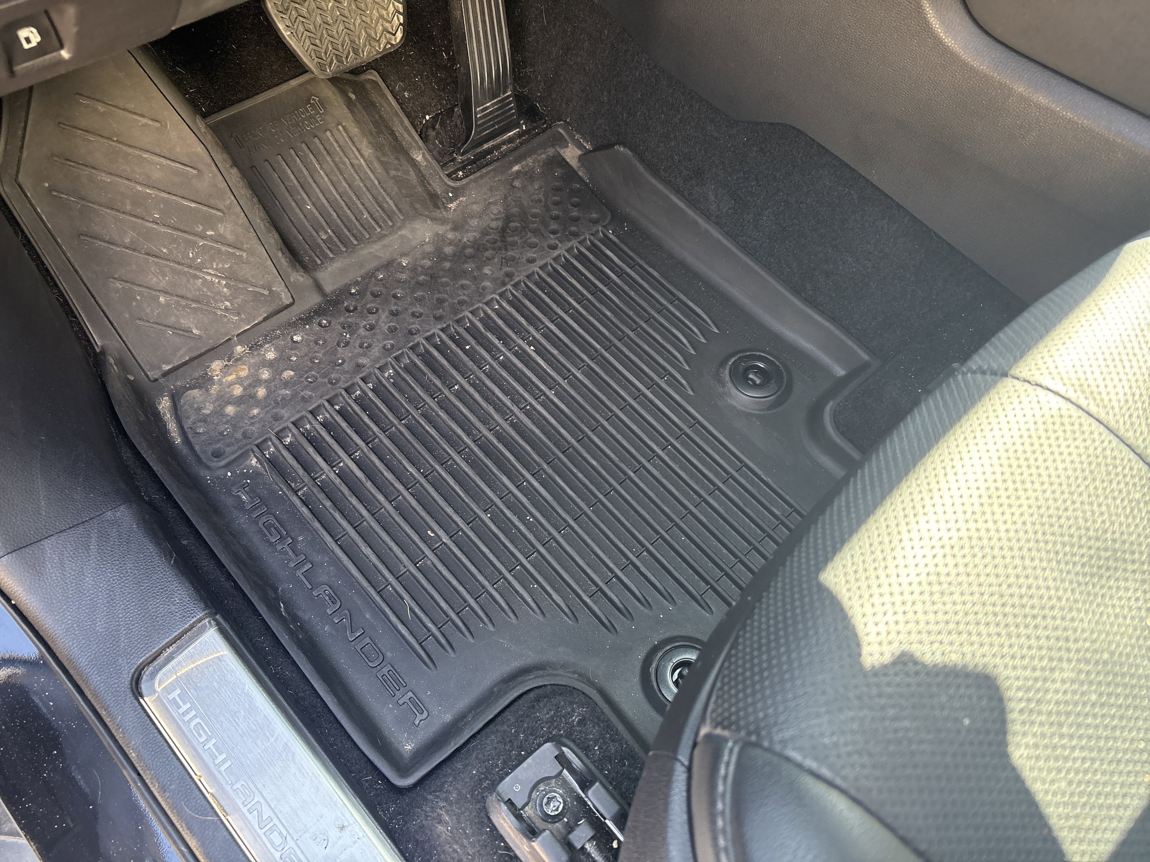 Used 2024 Toyota Highlander Platinum image 17