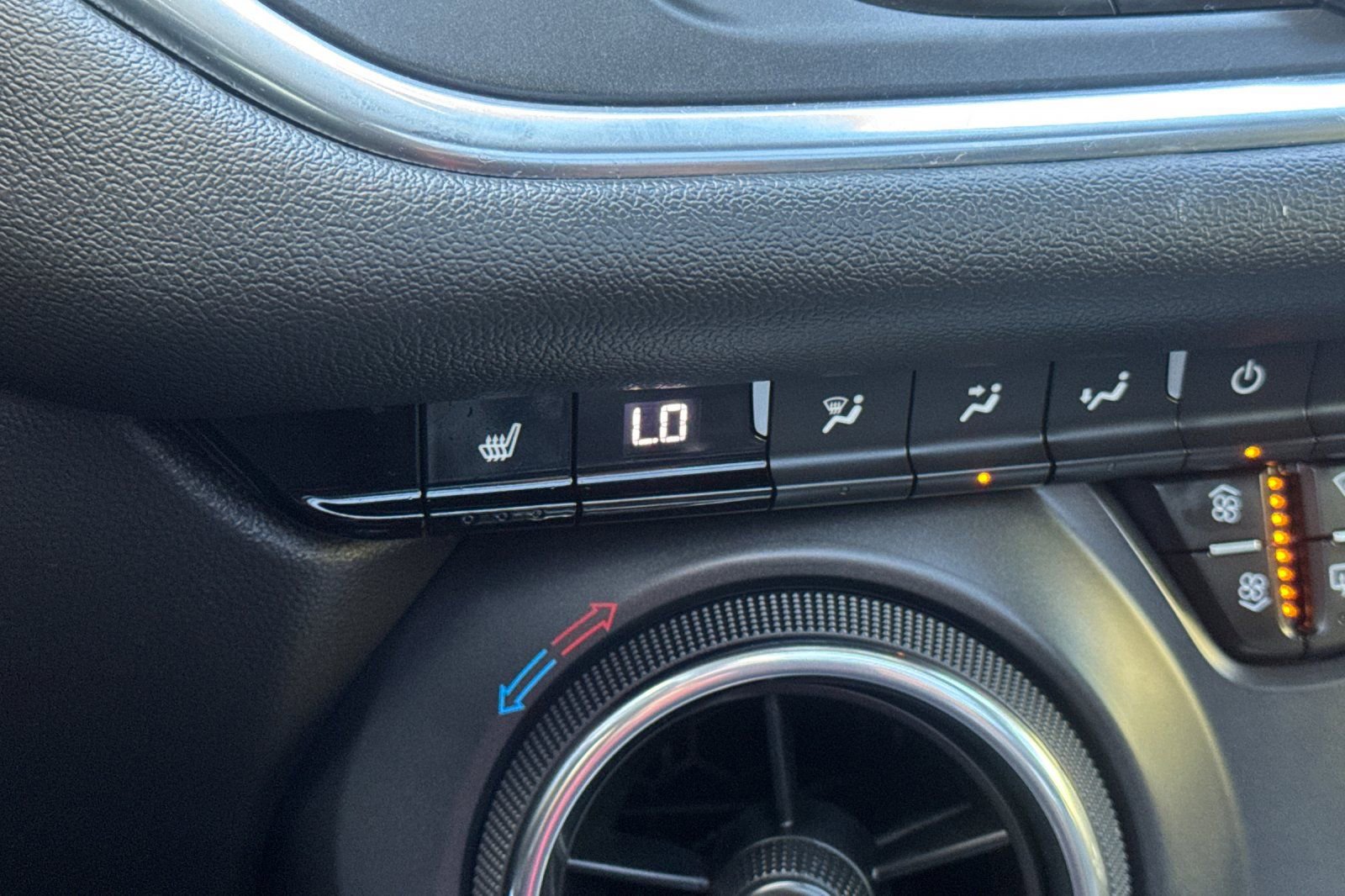 Used 2019 Chevrolet Blazer LT w/ Sun and Wheels Package AWD/4WD image 30