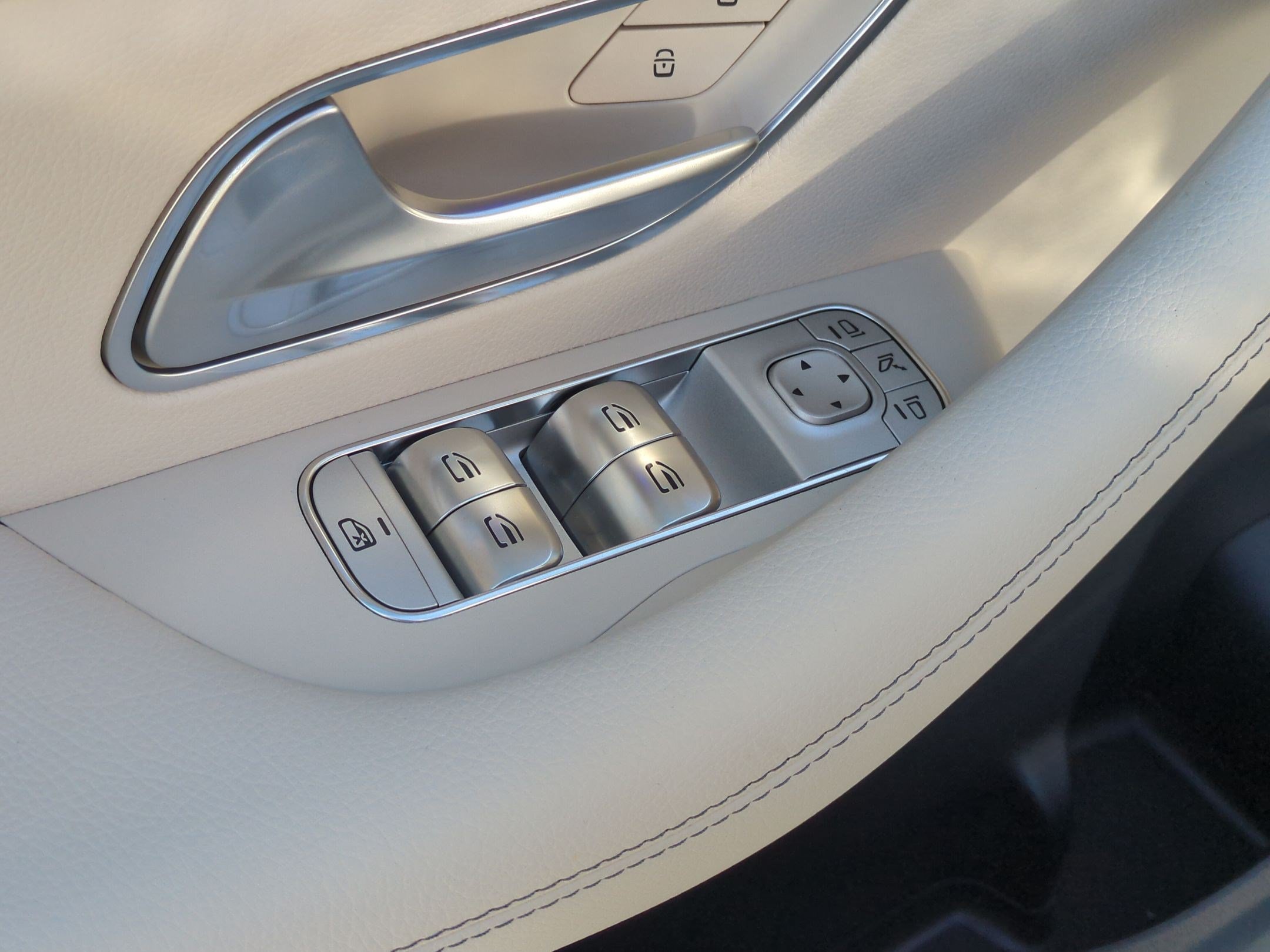 Certified 2025 Mercedes-Benz GLS 450 4MATIC image 13