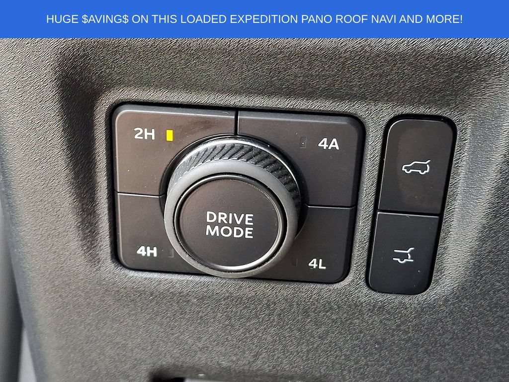 Used 2025 Ford Expedition Active AWD/4WD image 30
