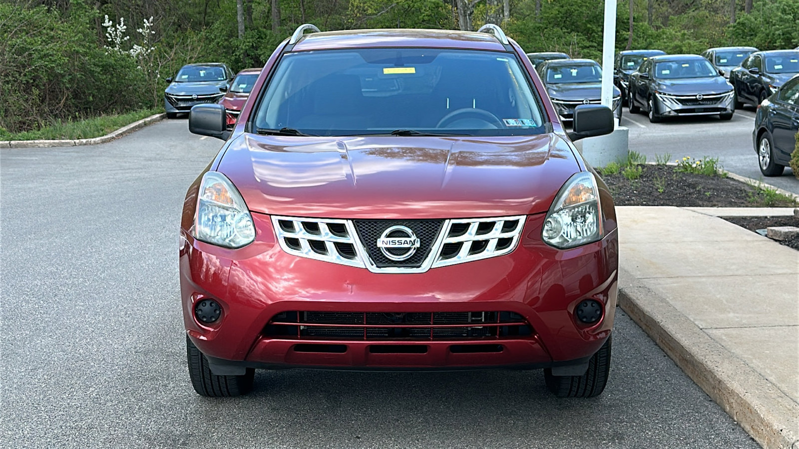 Used 2015 Nissan Rogue S w/ Convenience Package image 3