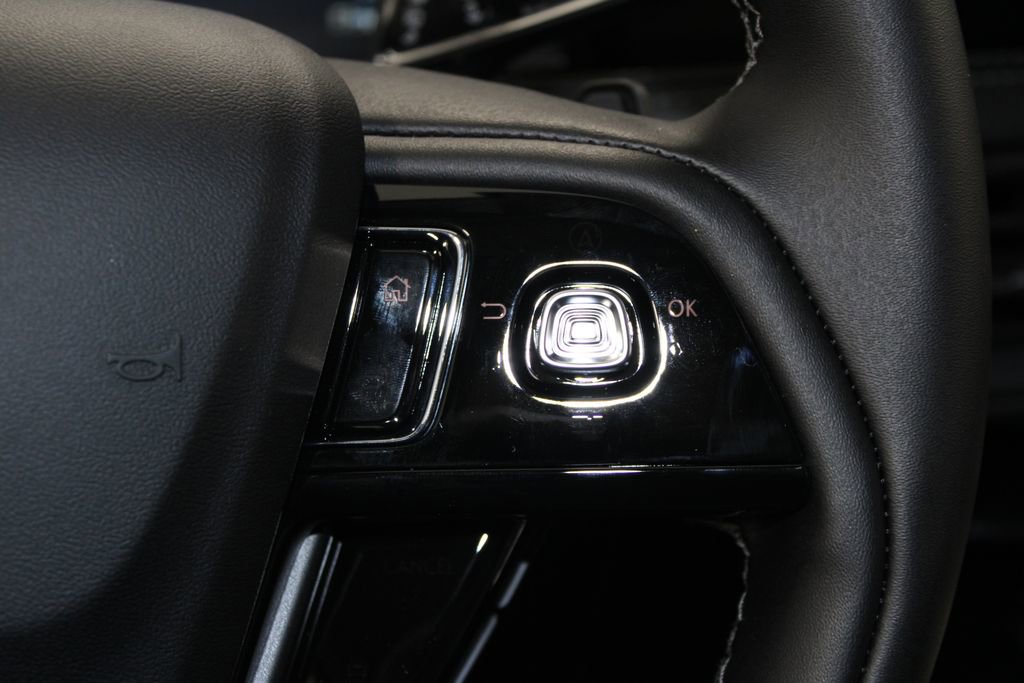 New 2026 Lincoln Corsair Premiere image 37