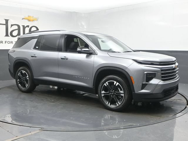 New 2027 Chevrolet Traverse LT w/ Sun and Wheel Package FWD image 6