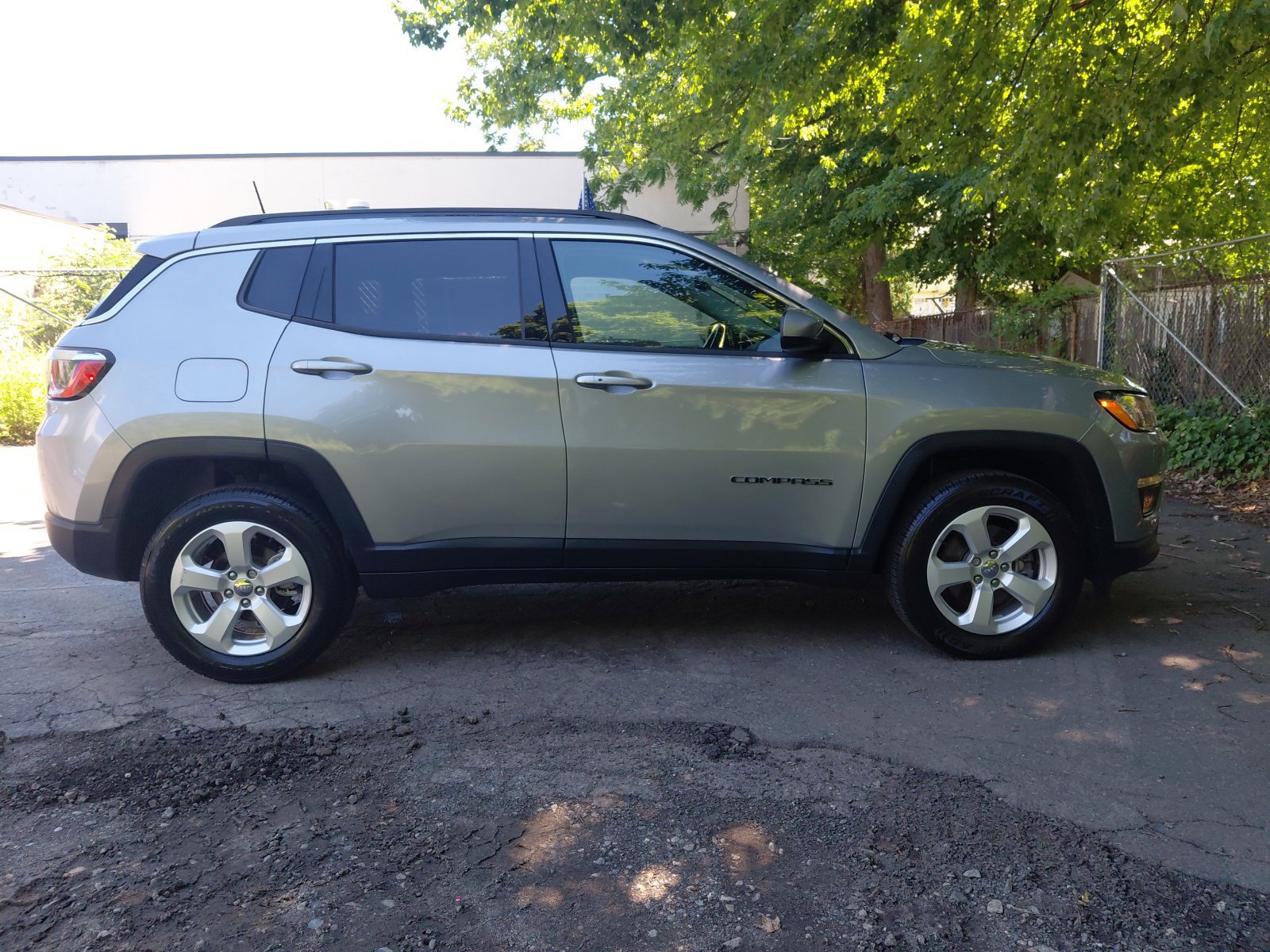 Used 2019 Jeep Compass Latitude w/ Popular Equipment Group AWD/4WD image 34