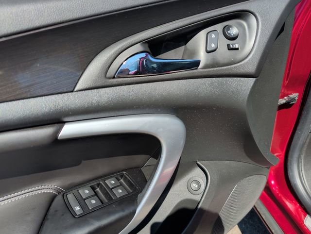 Used 2017 Buick Regal AWD image 15