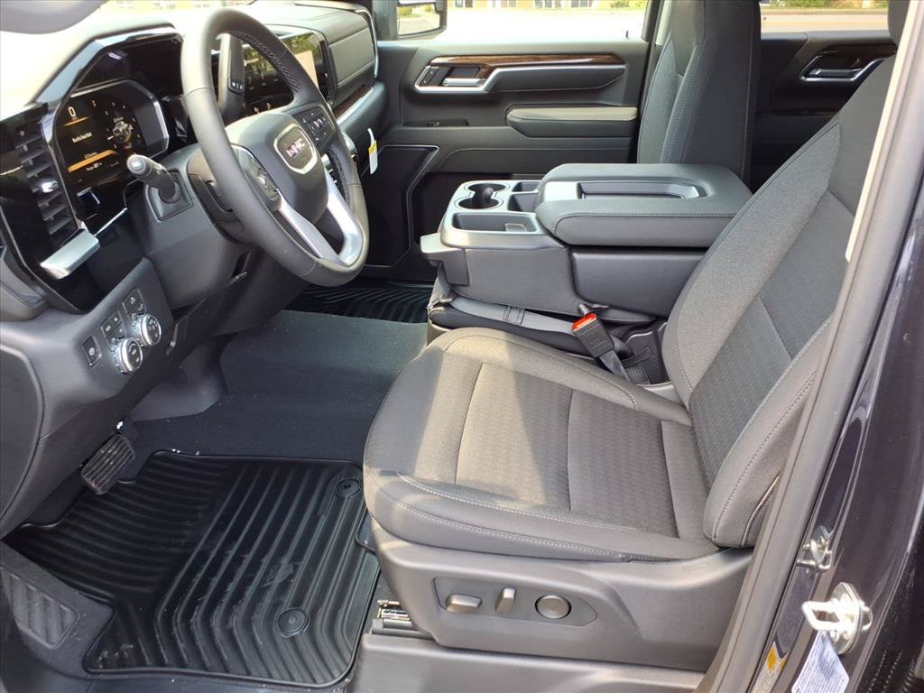 New 2026 GMC Sierra 2500 SLE w/ SLE Value Package; AWD/4WD image 3