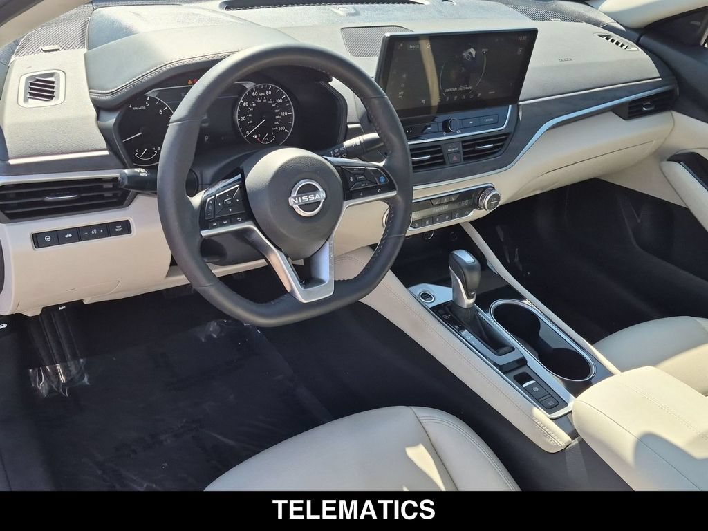 Used 2023 Nissan Altima 2.5 SL AWD/4WD image 2