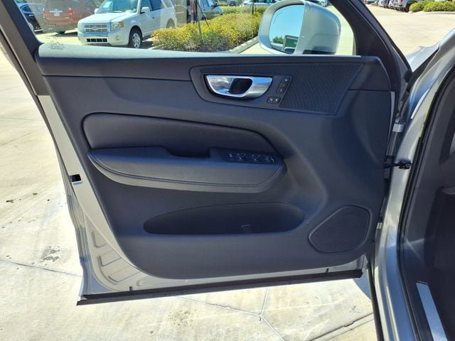 Certified 2023 Volvo XC60 B5 Plus w/ Climate Package AWD/4WD image 14