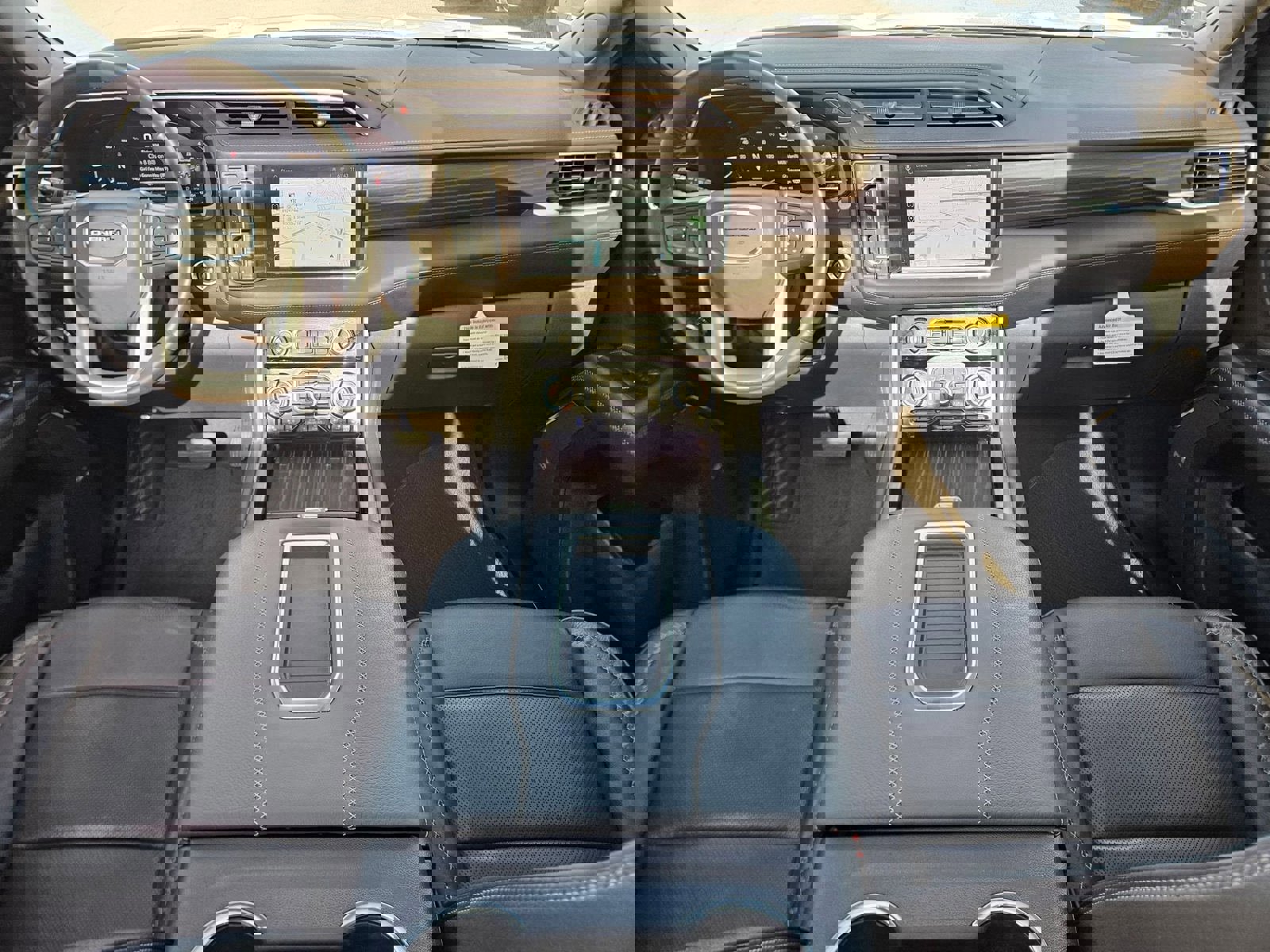 Used 2023 GMC Yukon Denali image 65