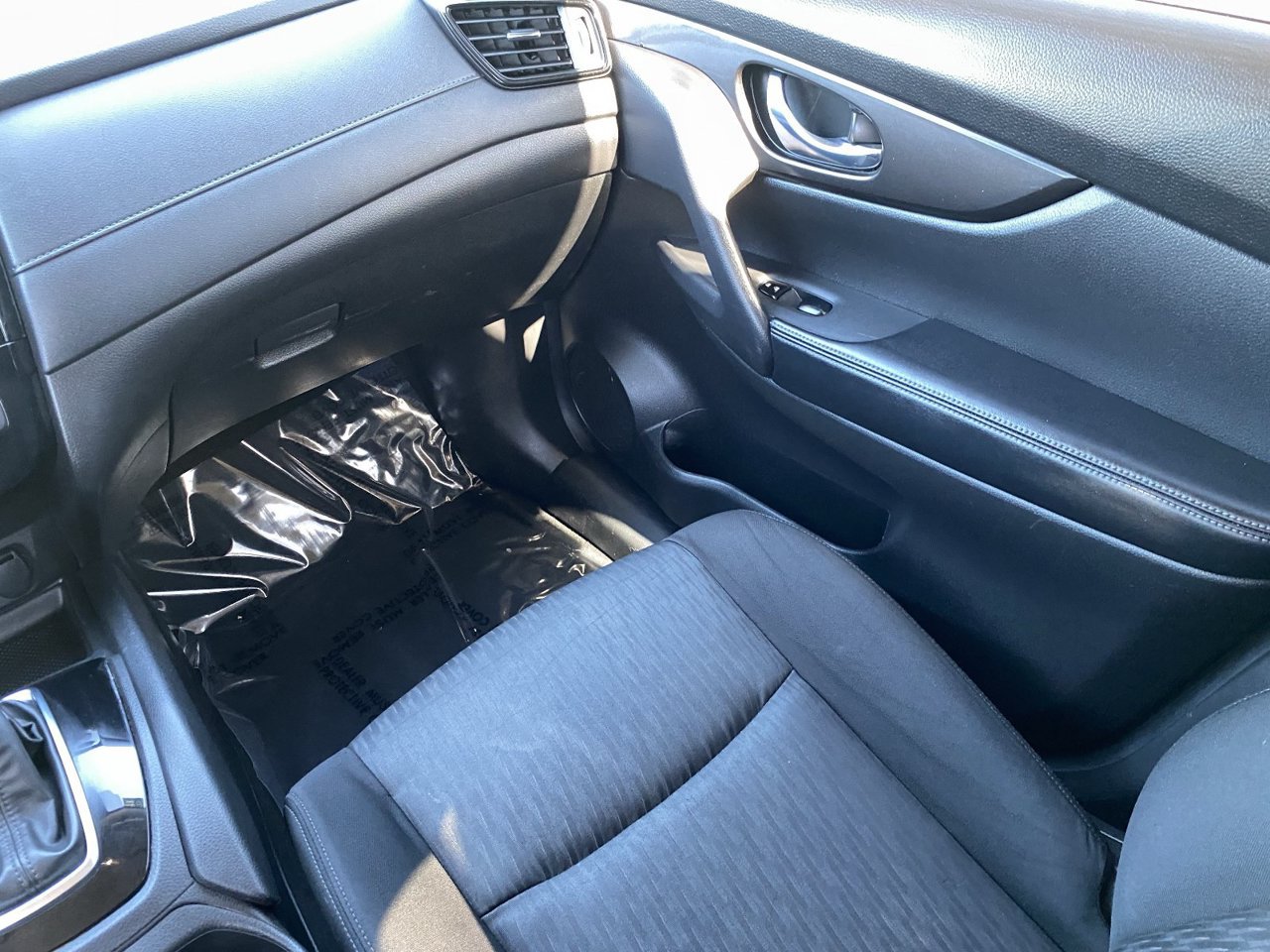 Certified 2020 Nissan Rogue SV FWD image 19