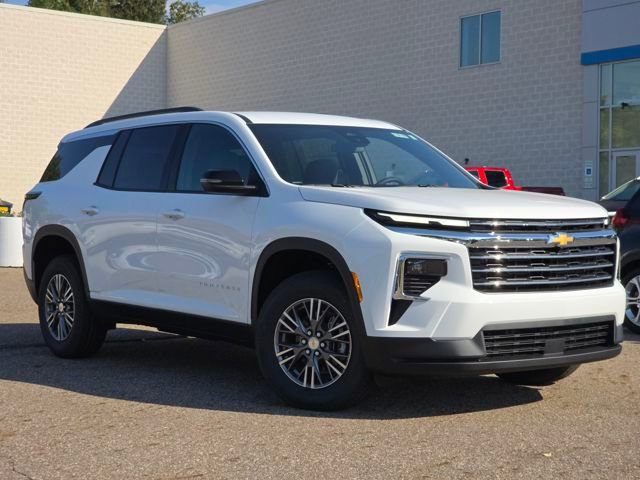 New 2026 Chevrolet Traverse LT w/ LPO, Floor Liner Package image 2