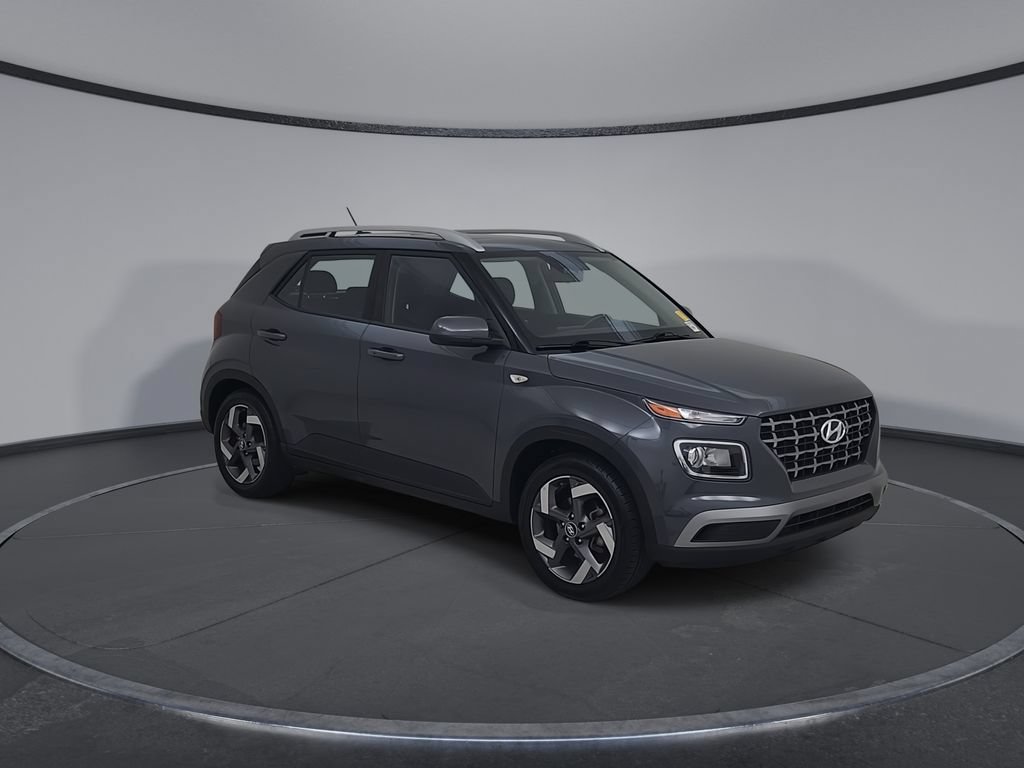 Used 2025 Hyundai Venue SEL FWD image 3