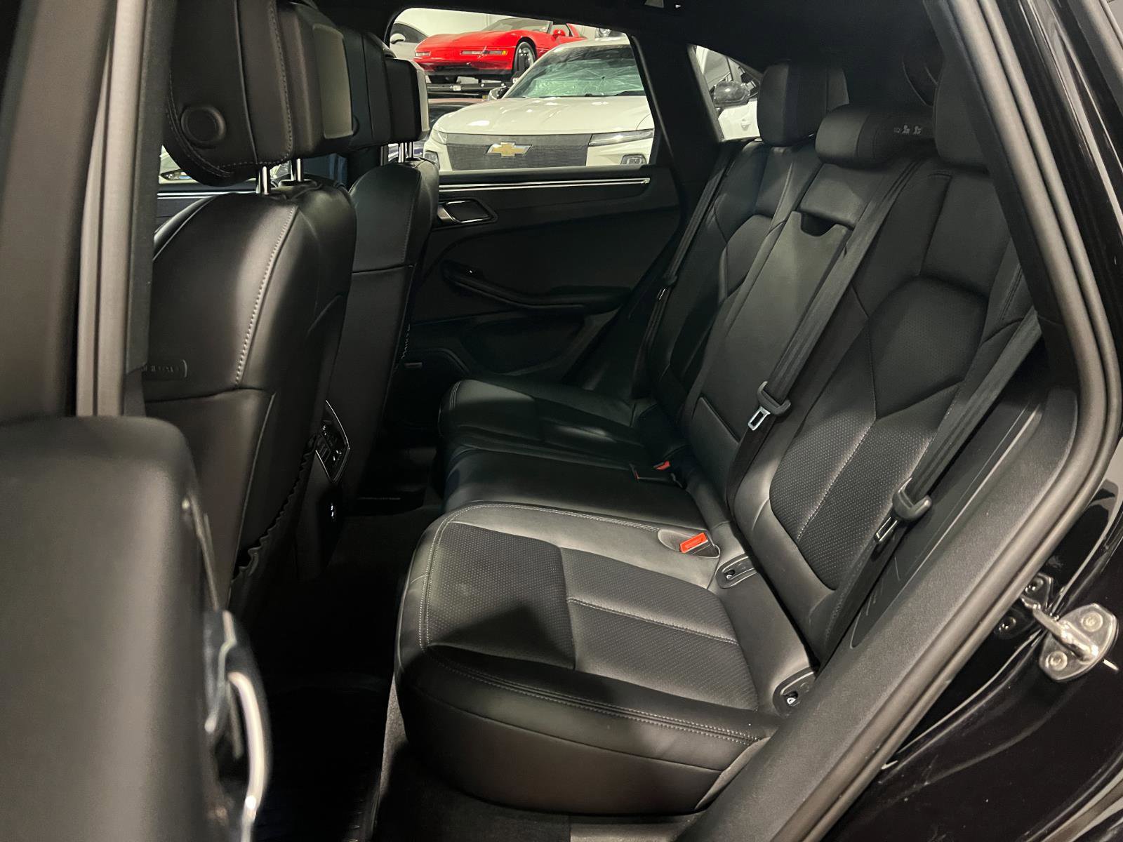 Used 2024 Porsche Macan GTS image 28