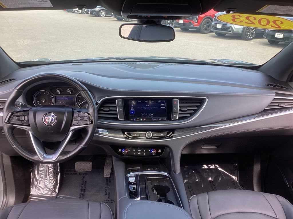 Used 2023 Buick Enclave Essence AWD/4WD image 20