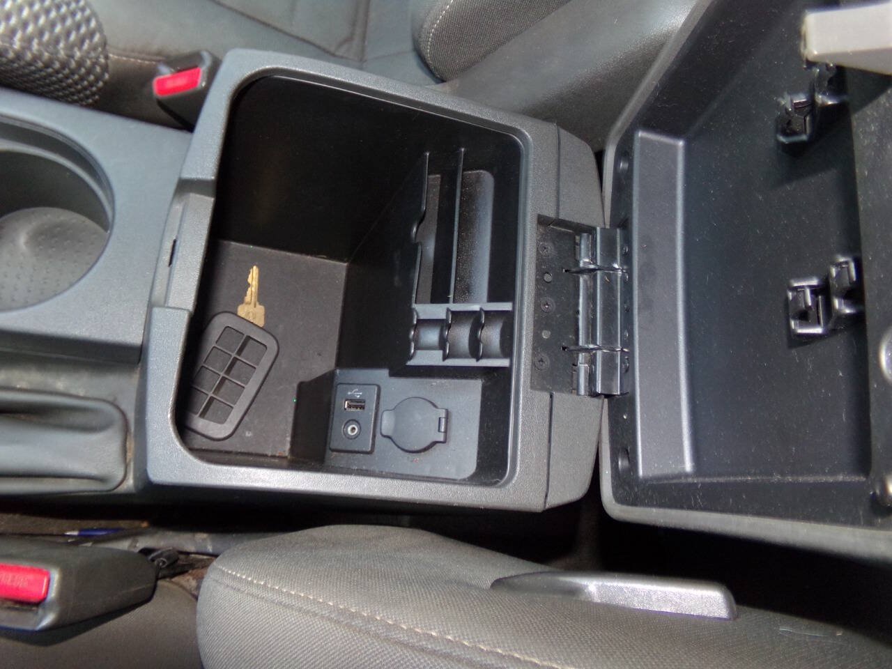Used 2013 Nissan Xterra S AWD/4WD image 61