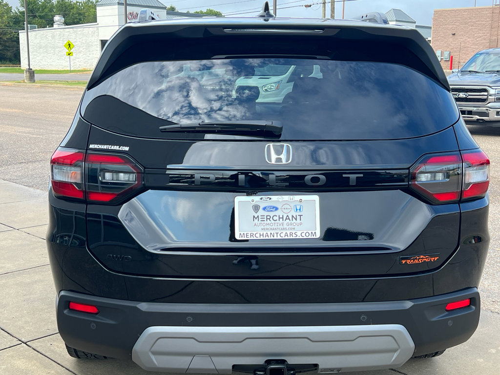 New 2025 Honda Pilot TrailSport image 7